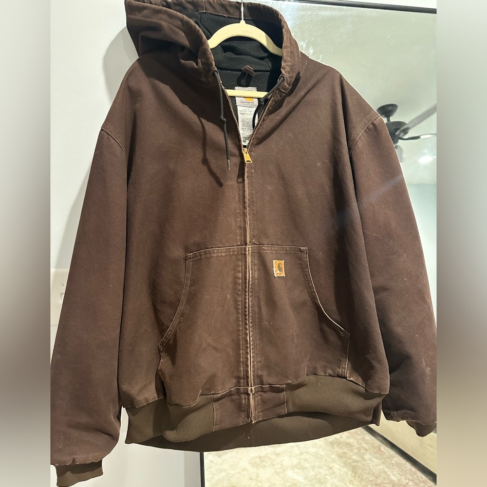 Men’s Carhartt work jacket in dark brown